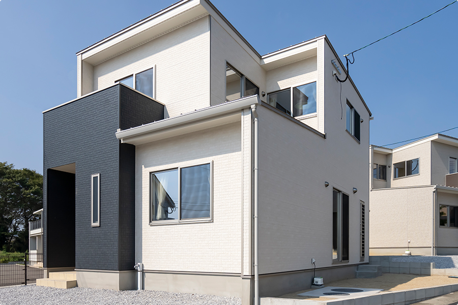 国が定めた住宅性能を全棟クリアする高性能な住宅をご提供することにもこだわっています。