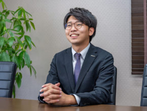 秋山　卓彌　【大分本店営業部】