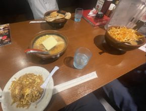 【宮崎営業所】先輩方と最高の一杯を楽しむ🍜