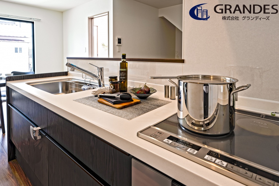 キッチン幅2550㎝♪コンロも着きます。