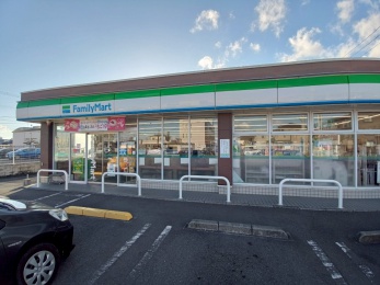 ファミリーマート大坪西店