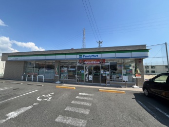 ファミリーマート松山針田店
