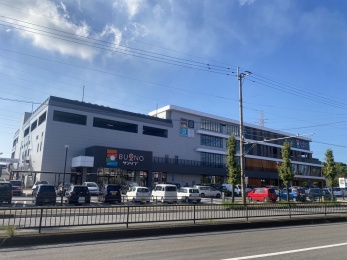 サンリブBUONO萩原店