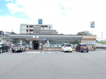 セブンイレブン岩田町