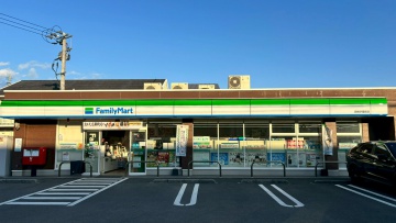 ファミリーマート　宮崎学園前店